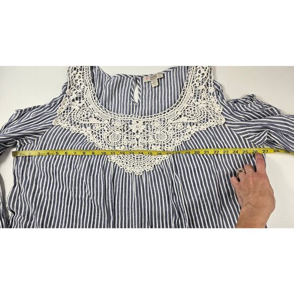 Vintage American chambray cold shoulder lace yolk 3X plus blouse relaxed EUC - Picture 8 of 8